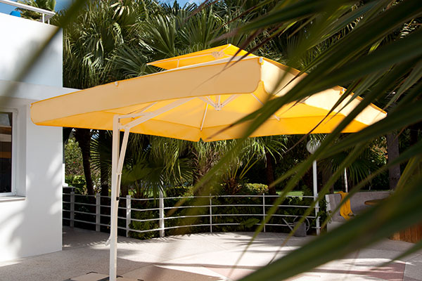 Sonnenschirm Belvedere gelb quadratisch mit Winddach