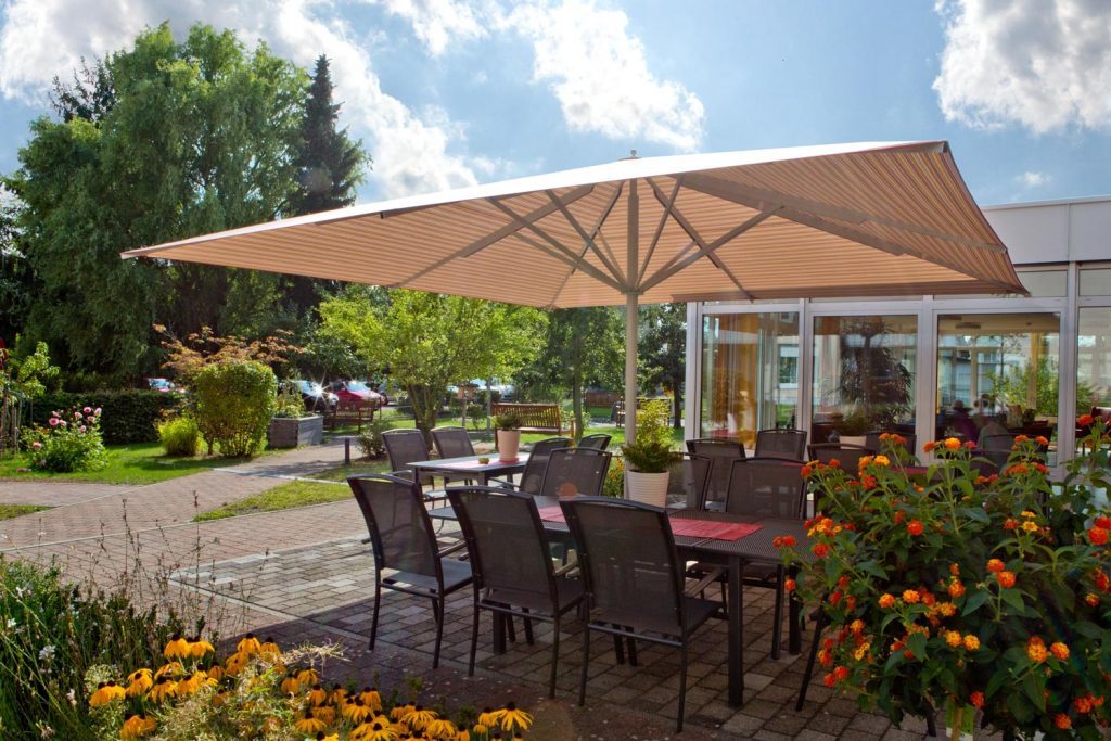 Sonnenschrim Big Ben Gastroschirm Restaurant quadratisch